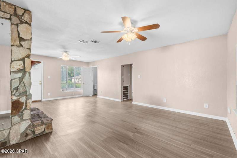 4 bedroom SingleFamilyResidence at 2207 E 8th Street, Shermans 2nd Add, Panama City — photo 5