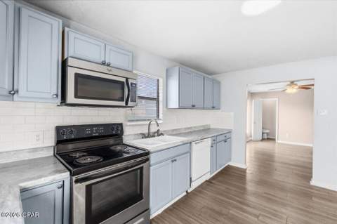 2207 E 8th Street, Panama City FL - photo 8 of 36