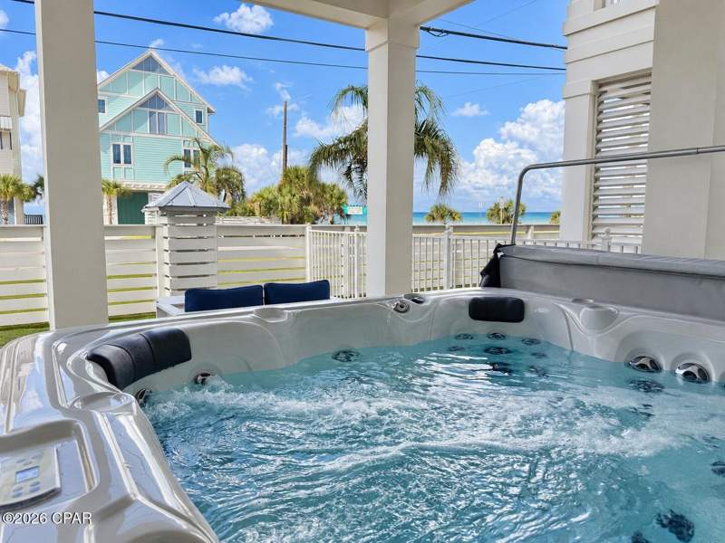 5 bedroom SingleFamilyResidence at 13662 Front Beach Road, Margaritaville Cottages, Panama City Beach — photo 4