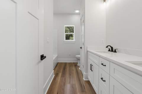 4911 Oak Avenue, Youngstown FL - photo 13 of 29