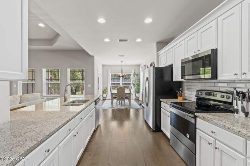 4 bedroom SingleFamilyResidence at 926 Tidewater Lane, Laird Point, Panama City — photo 5