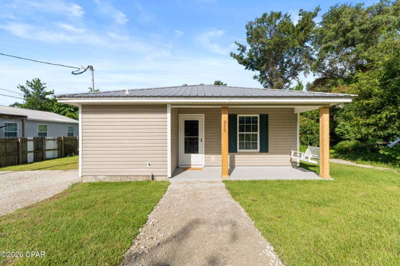 3 bedroom SingleFamilyResidence at 315 Bayou Avenue, Springfield, Panama City — photo 2