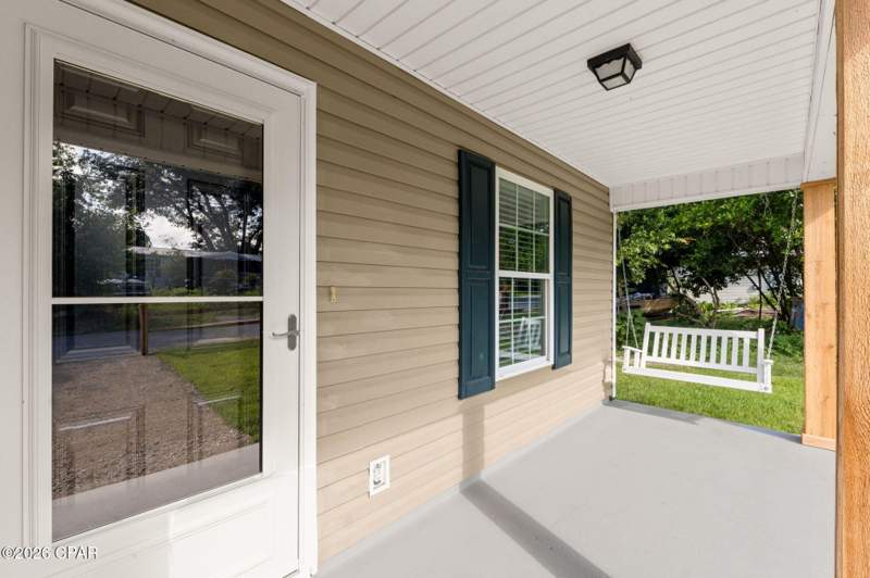 3 bedroom SingleFamilyResidence at 315 Bayou Avenue, Springfield, Panama City — photo 3