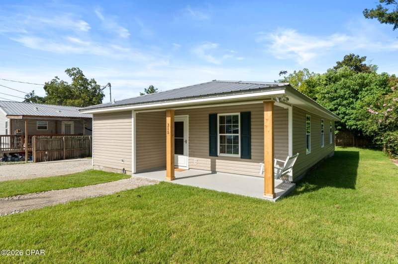3 bedroom SingleFamilyResidence at 315 Bayou Avenue, Springfield, Panama City — photo 4