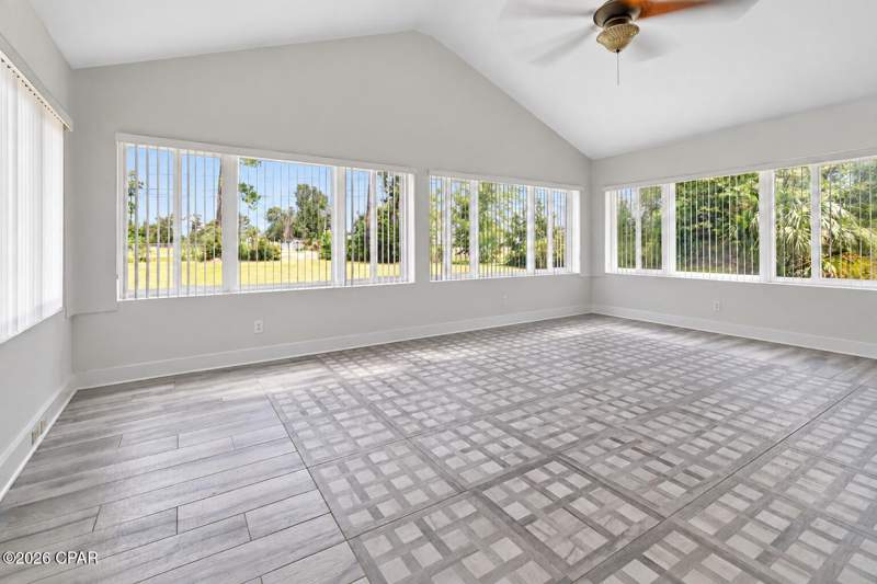 4 bedroom SingleFamilyResidence at 2742 E Highway 390, St A B Dev Co, Panama City — photo 5