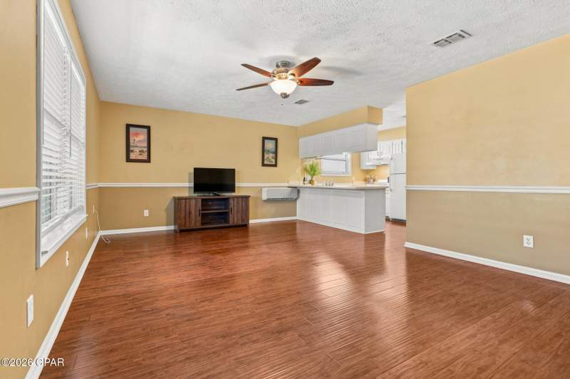 2 bedroom Condominium at 7813 N Lagoon Drive 4E, Greenwood Estates 2, Panama City — photo 4