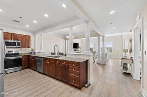 3001 W 10th Street 203, Panama City FL - photo 8 of 61