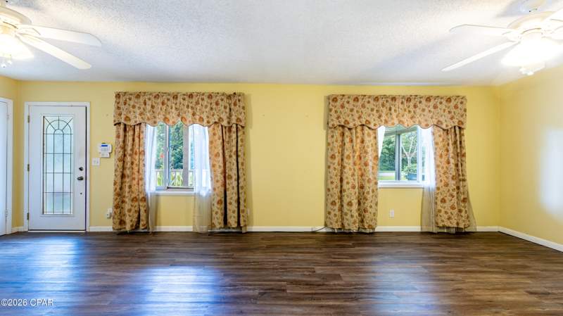 3 bedroom SingleFamilyResidence at 1107 Arkansas Avenue, Lynn Haven, Lynn Haven — photo 4