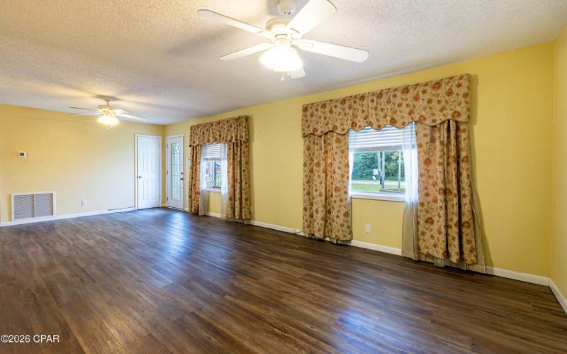 3 bedroom SingleFamilyResidence at 1107 Arkansas Avenue, Lynn Haven, Lynn Haven — photo 5