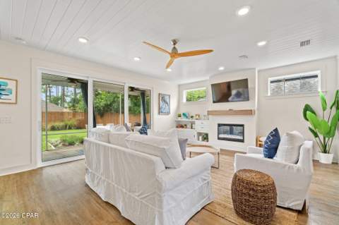 319 Pinetree Drive, Panama City Beach FL - photo 12 of 49
