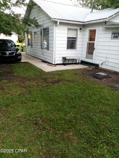 606 W 10th Street, Lynn Haven FL - photo 10 of 12