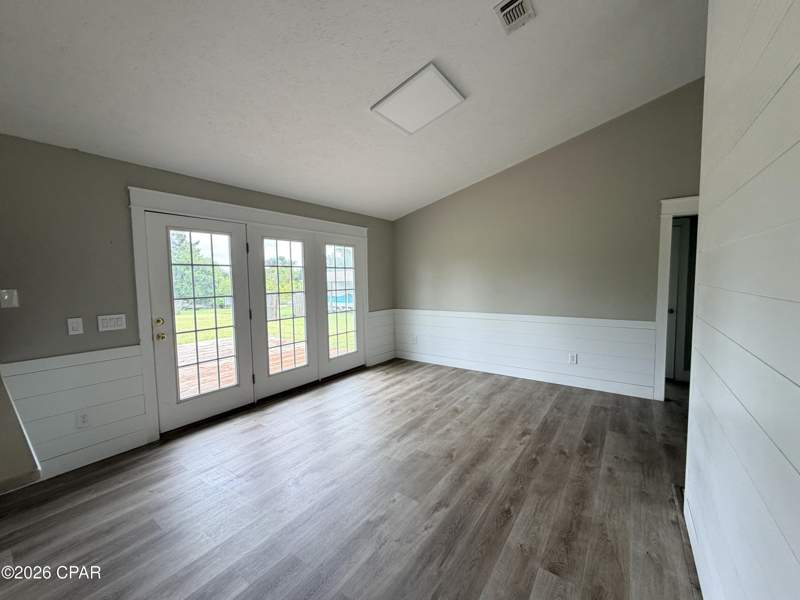 3 bedroom SingleFamilyResidence at 9206 Cherokee Street, Lake Forest Estates, Youngstown — photo 4