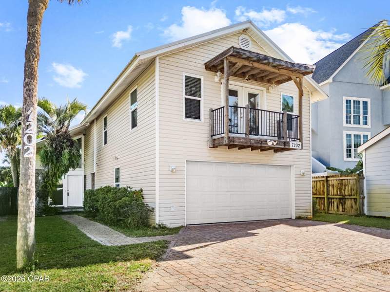 3 bedroom SingleFamilyResidence at 7202 S Lagoon Drive, Holiday Beach Unit 11, Panama City — photo 2