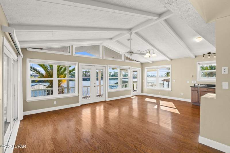 3 bedroom SingleFamilyResidence at 7202 S Lagoon Drive, Holiday Beach Unit 11, Panama City — photo 3