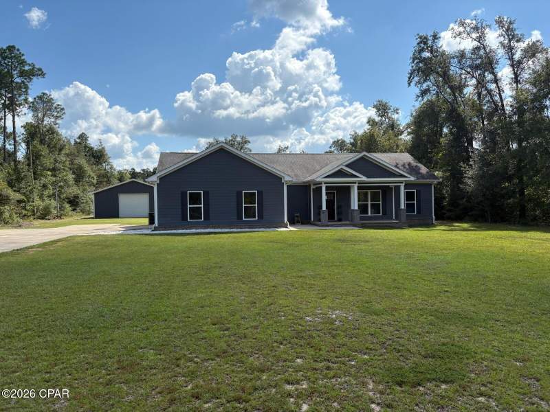 3 bedroom SingleFamilyResidence at 2535 Wood Avenue, Compass Lake Hills Unit 6, Alford — photo 2