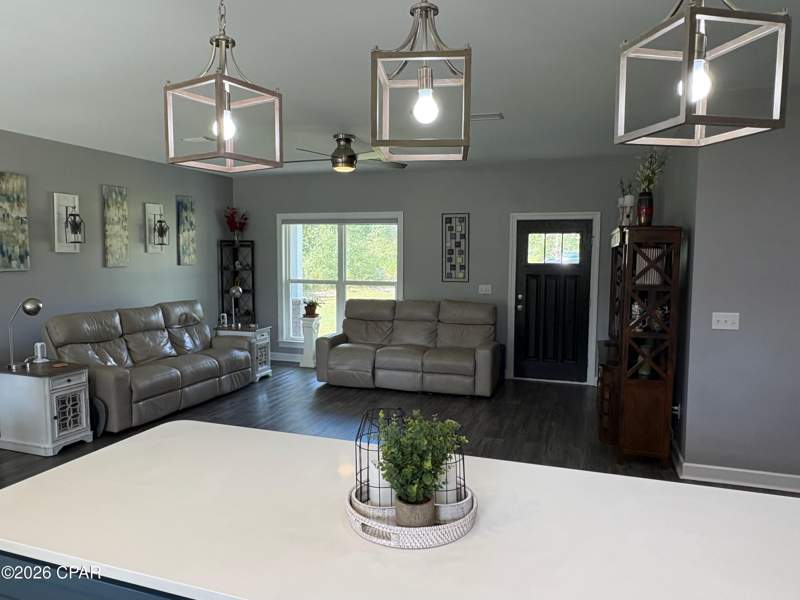 3 bedroom SingleFamilyResidence at 2535 Wood Avenue, Compass Lake Hills Unit 6, Alford — photo 4