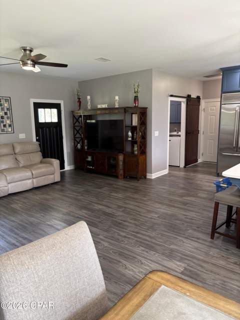 2535 Wood Avenue, Alford FL - photo 6 of 56