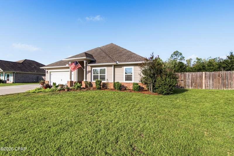 4 bedroom SingleFamilyResidence at 119 Confidence Way, Fanning Bayou, Southport — photo 4