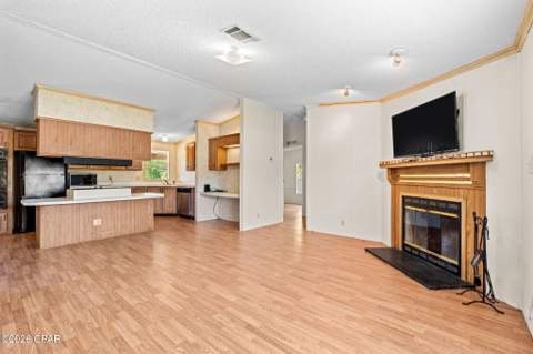 586 Hickory Bluff Drive, Southport FL - photo 8 of 31