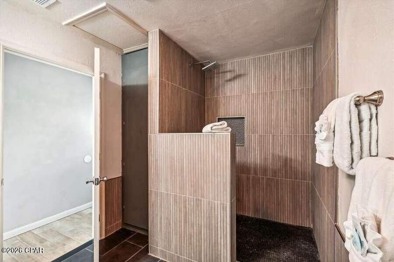 2 bedroom SingleFamilyResidence at 2340 Grand Oaks Lane, North Lagoon Oaks 7th Add, Panama City Beach — photo 4