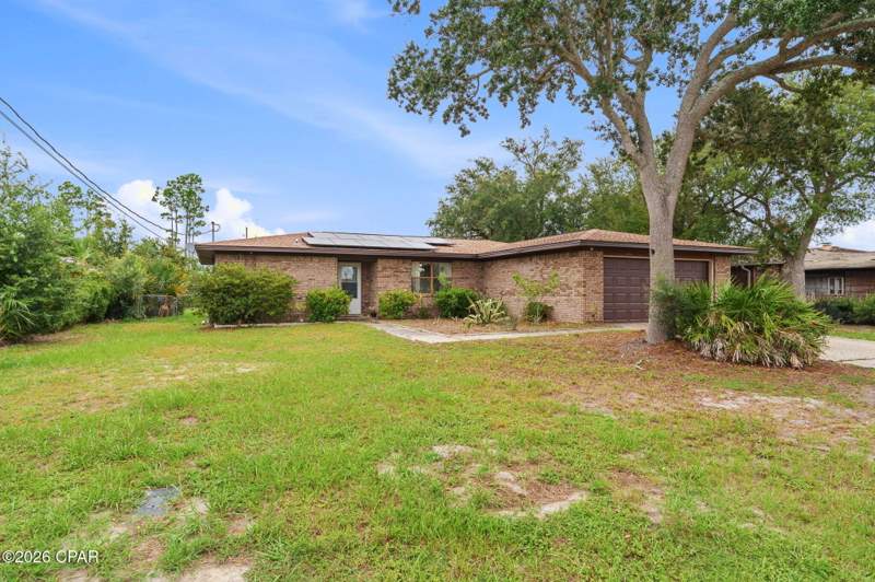 3 bedroom SingleFamilyResidence at 5721 Howard Road, Bay Front Unit 2, Panama City — photo 2