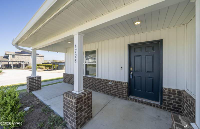5 bedroom SingleFamilyResidence at 4728 Firefly Lane, Titus Park, Panama City — photo 2