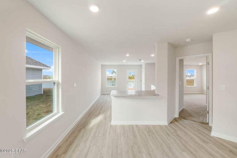 3 bedroom SingleFamilyResidence at 210 Reddy Creek Drive, Park Place Phase 1, Panama City — photo 3
