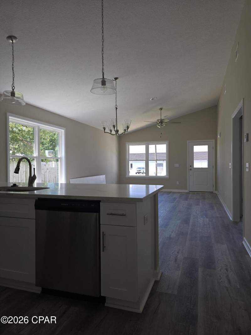 3 bedroom SingleFamilyResidence at 1026 Mulberry Avenue, Highland City, Panama City — photo 5