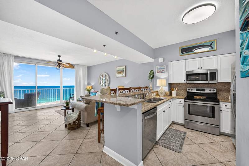 2 bedroom Condominium at 9900 S Thomas Drive 1911, Shores Of Panama, Panama City — photo 5