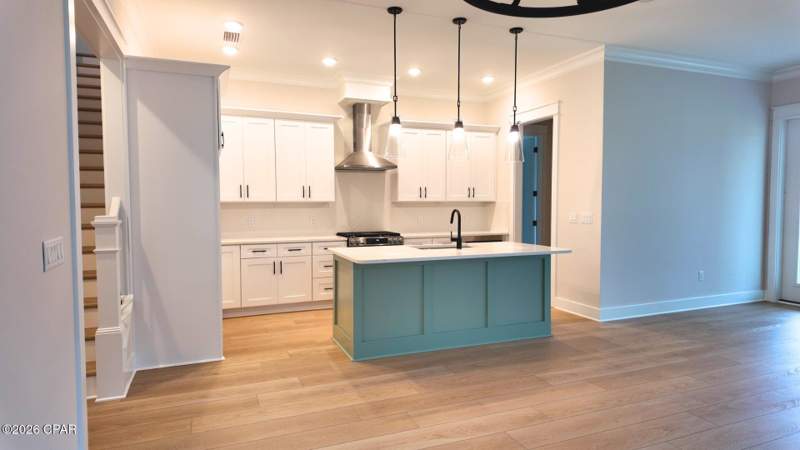 5 bedroom SingleFamilyResidence at 2912 W 27th Street, Kings Point, Panama City — photo 2