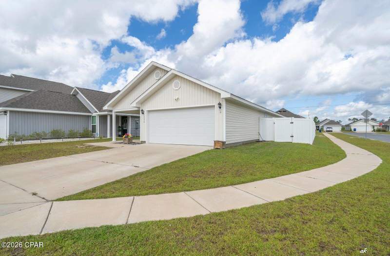 3 bedroom SingleFamilyResidence at 6639 Kettles Street, Liberty, Panama City — photo 2