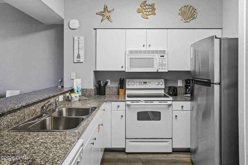 2 bedroom Condominium at 9900 S Thomas Drive 1718, Shores Of Panama Phase I, Panama City Beach — photo 5