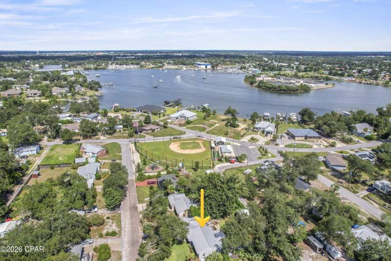 3 bedroom SingleFamilyResidence at 118 N Gayle Avenue, Cove Terrace, Panama City — photo 3