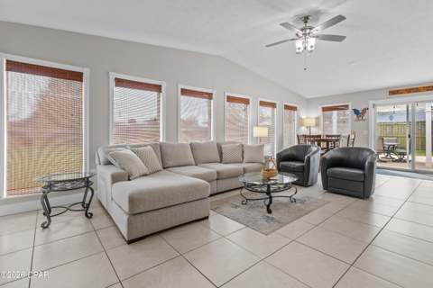 2822 Agnes Scott Drive, Panama City FL - photo 8 of 33