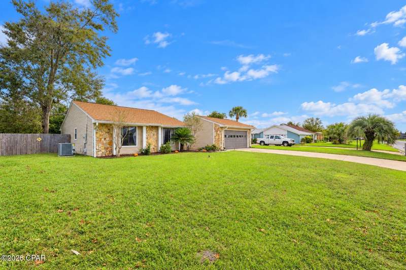 3 bedroom SingleFamilyResidence at 168 Derby Woods Drive, Derby Woods, Lynn Haven — photo 3