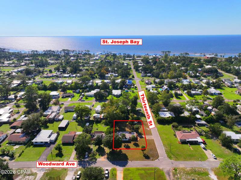 3 bedroom SingleFamilyResidence at 1302 Woodward Avenue, St.Joseph Addition Unit No. 1, Port St Joe — photo 2
