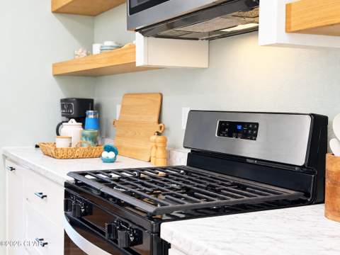 1302 Woodward Avenue, Port St Joe FL - photo 8 of 50