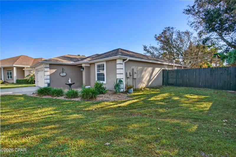 3 bedroom SingleFamilyResidence at 142 Bonaire Drive, Summer Breeze Phase I, Panama City Beach — photo 3