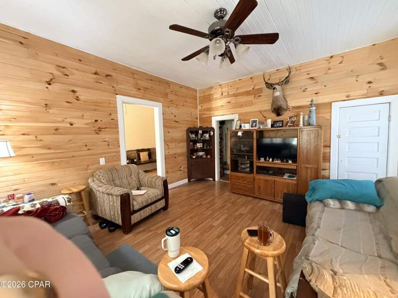 3 bedroom SingleFamilyResidence at 3738 Whispering Pines Circle, Whispering Pines Estates, Greenwood — photo 4