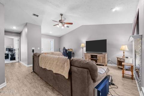 148 Byrd Drive, Panama City FL - photo 8 of 40