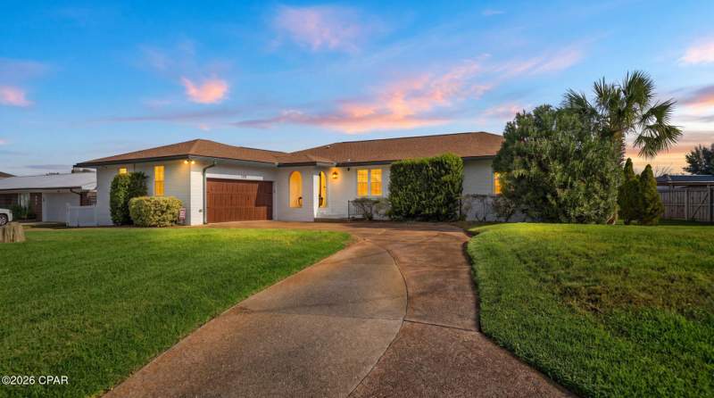 4 bedroom SingleFamilyResidence at 700 Driftwood Drive, Northshore Phase I, Lynn Haven — photo 5