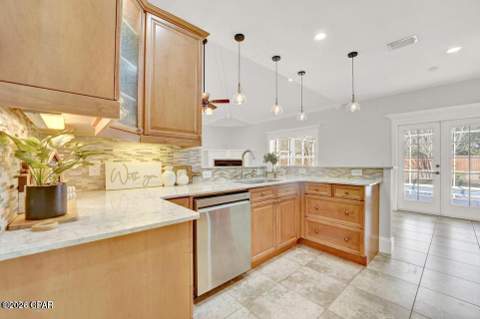 102 Sunset Circle, Panama City Beach FL - photo 12 of 52