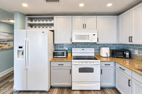 9860 S Thomas Drive 825, Panama City Beach FL - photo 11 of 41