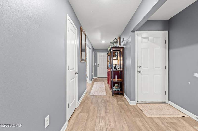 4 bedroom SingleFamilyResidence at 157 Merrion Road, Fanning Bayou, Southport — photo 4