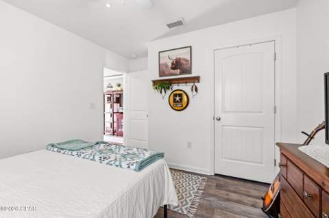 157 Merrion Road, Southport FL - photo 6 of 44