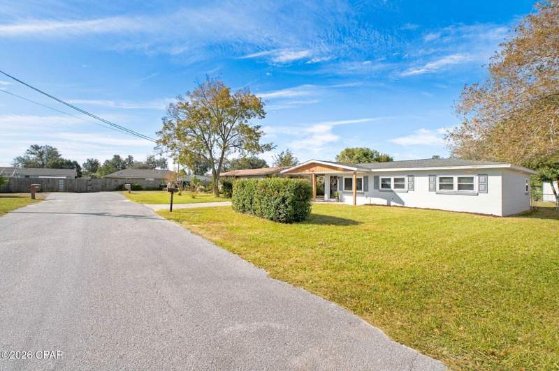 3 bedroom SingleFamilyResidence at 135 Indian Summer Avenue, Parkway Manor, Panama City — photo 4