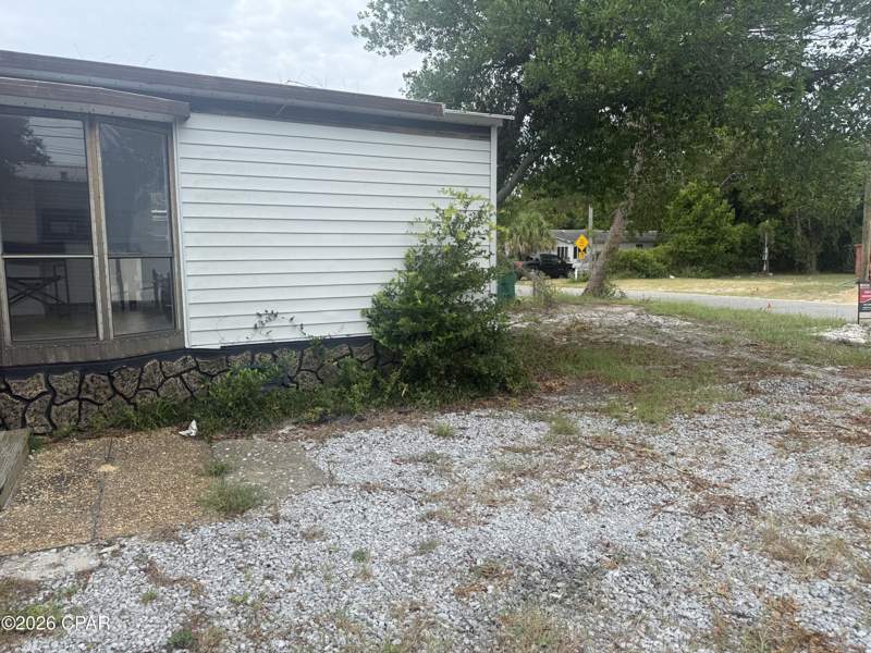 2 bedroom ManufacturedHome at 322 14th Street, Laguna Beach Estates, Panama City Beach — photo 5