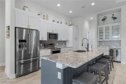 3708 NW 14th Ter, Cape Coral FL - photo 10 of 32