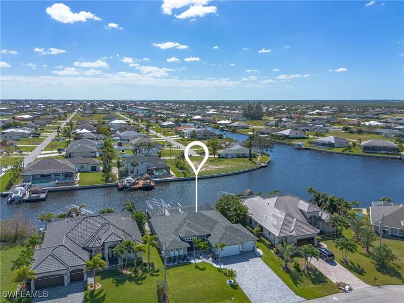 4 bedroom SingleFamilyResidence at 3708 NW 14th Ter, Cape Coral, Cape Coral — photo 2