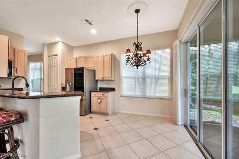 317 Harvard Ln, Naples FL - photo 12 of 50